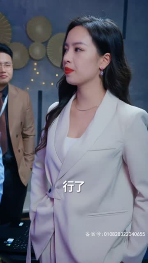 短剧《救命我被美女包围了（82集）》美女如云的日常生活